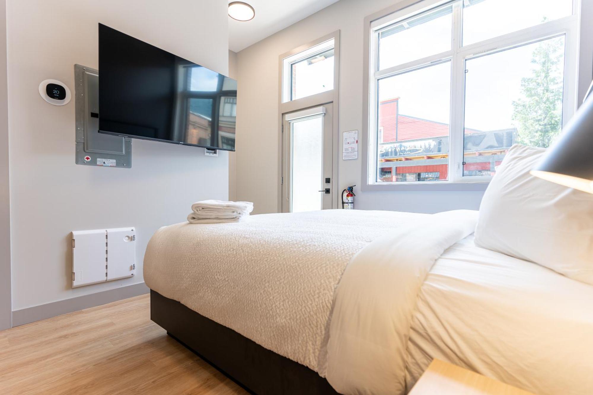 Basecamp Suites Revelstoke Phòng bức ảnh