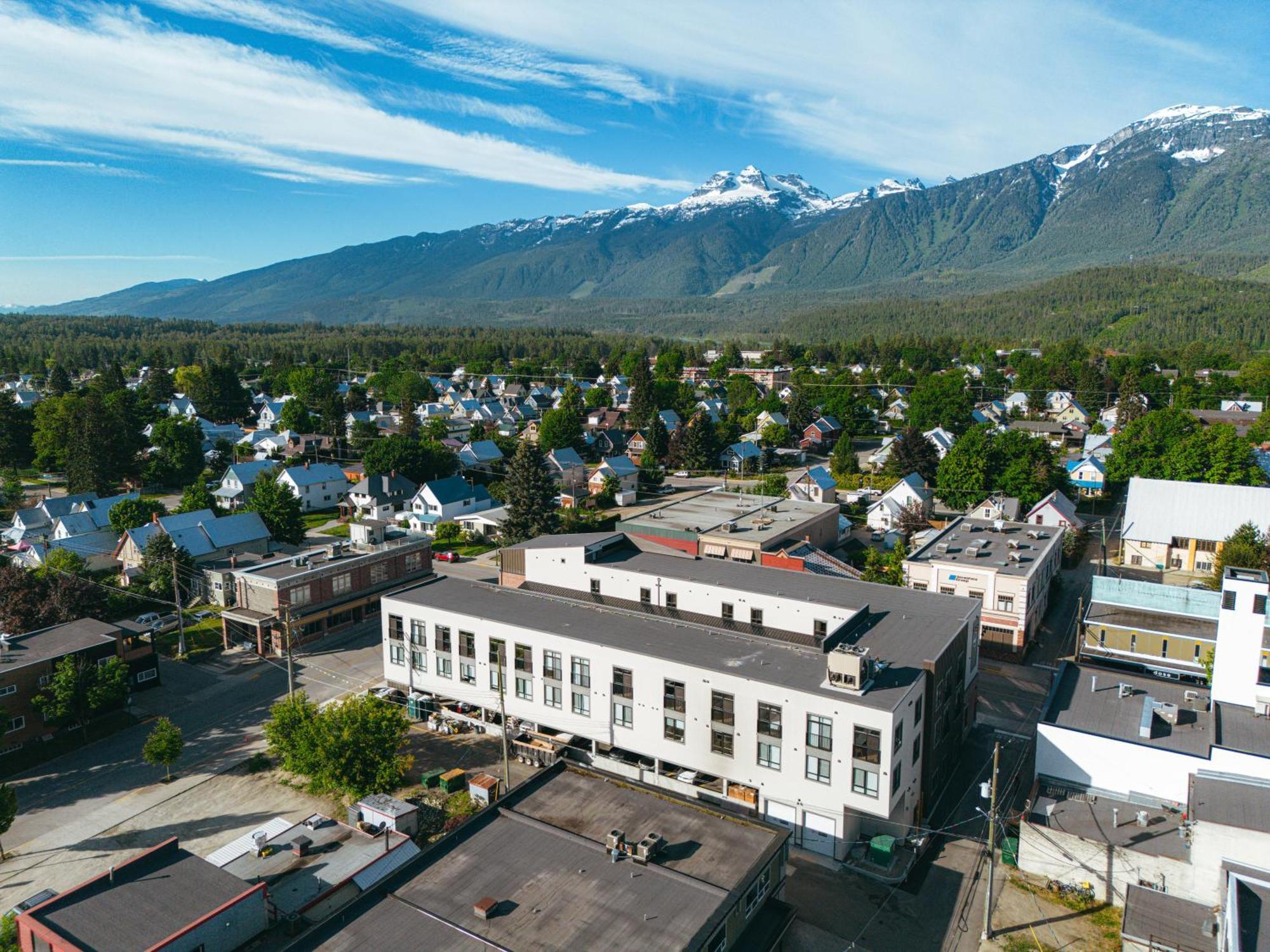 Basecamp Suites Revelstoke Ngoại thất bức ảnh